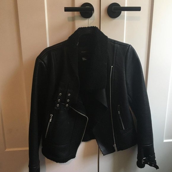 Forever 21 - Size M - Black - Picture 1 of 1